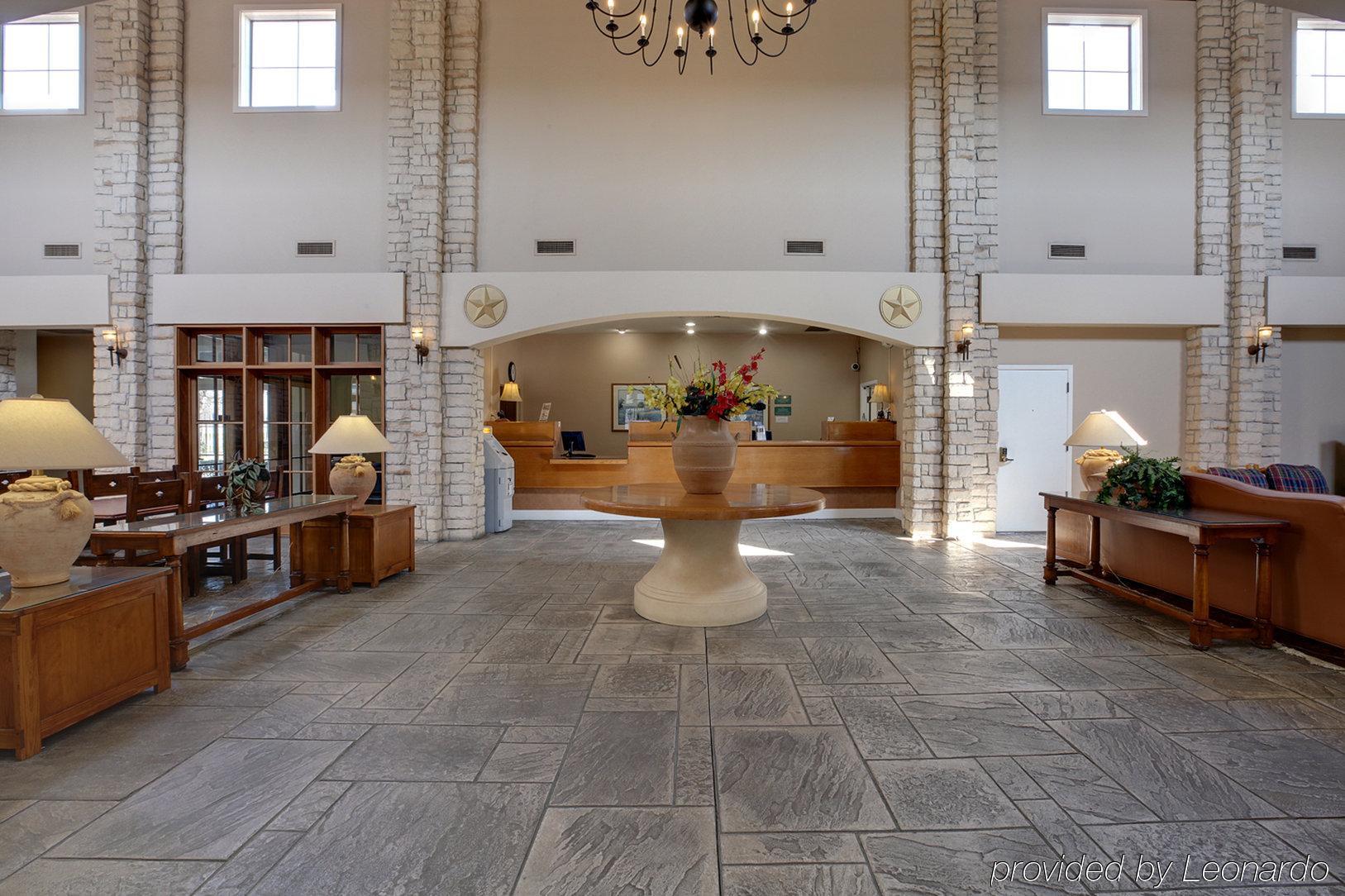 Amerihome Inn & Suites Houston Airport North Интериор снимка